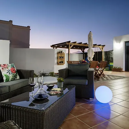 Casa Clara By Escape * Playa Blanca
